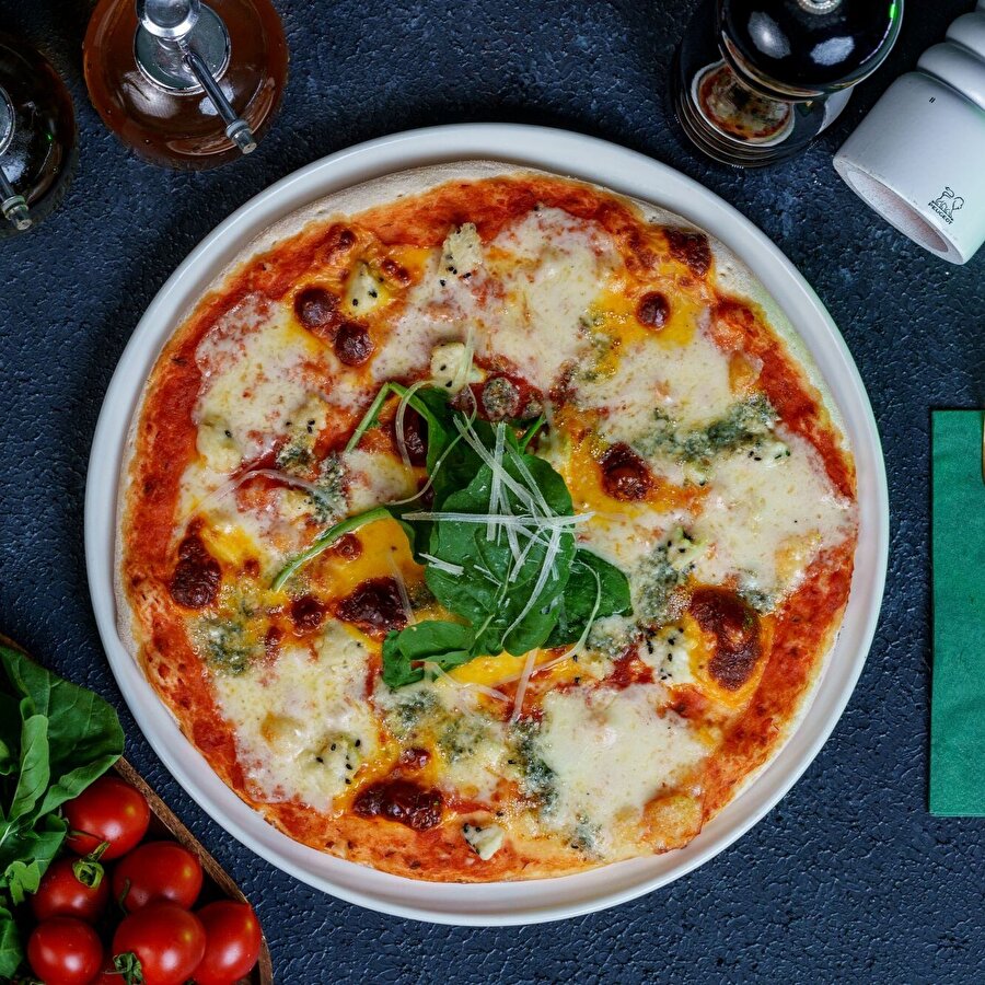 Beş Peynirli Pizza (30 Cm)