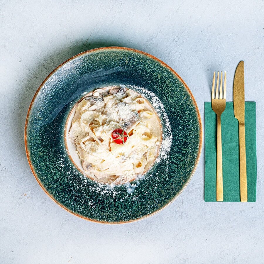 Fettuccine Alfredo